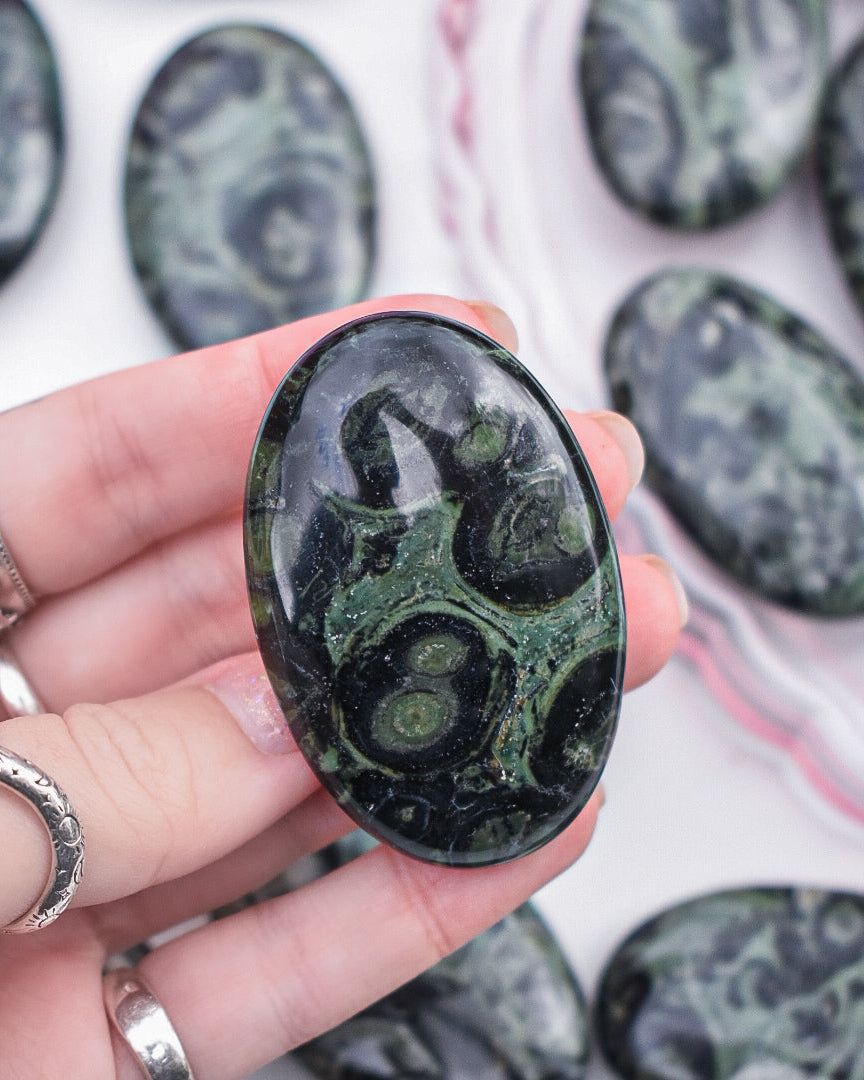Kambaba Jasper Palm Stone