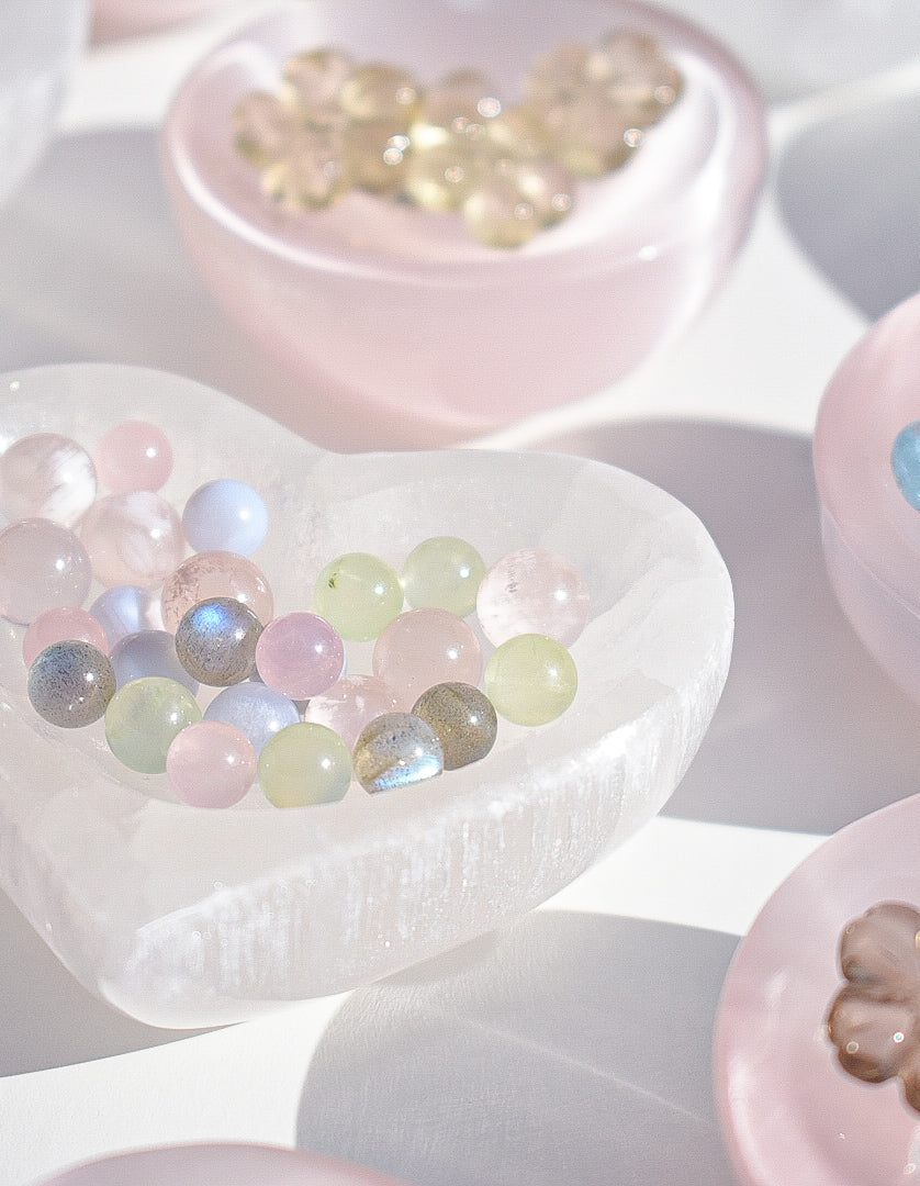 Peach Moonstone Tiny Pearl